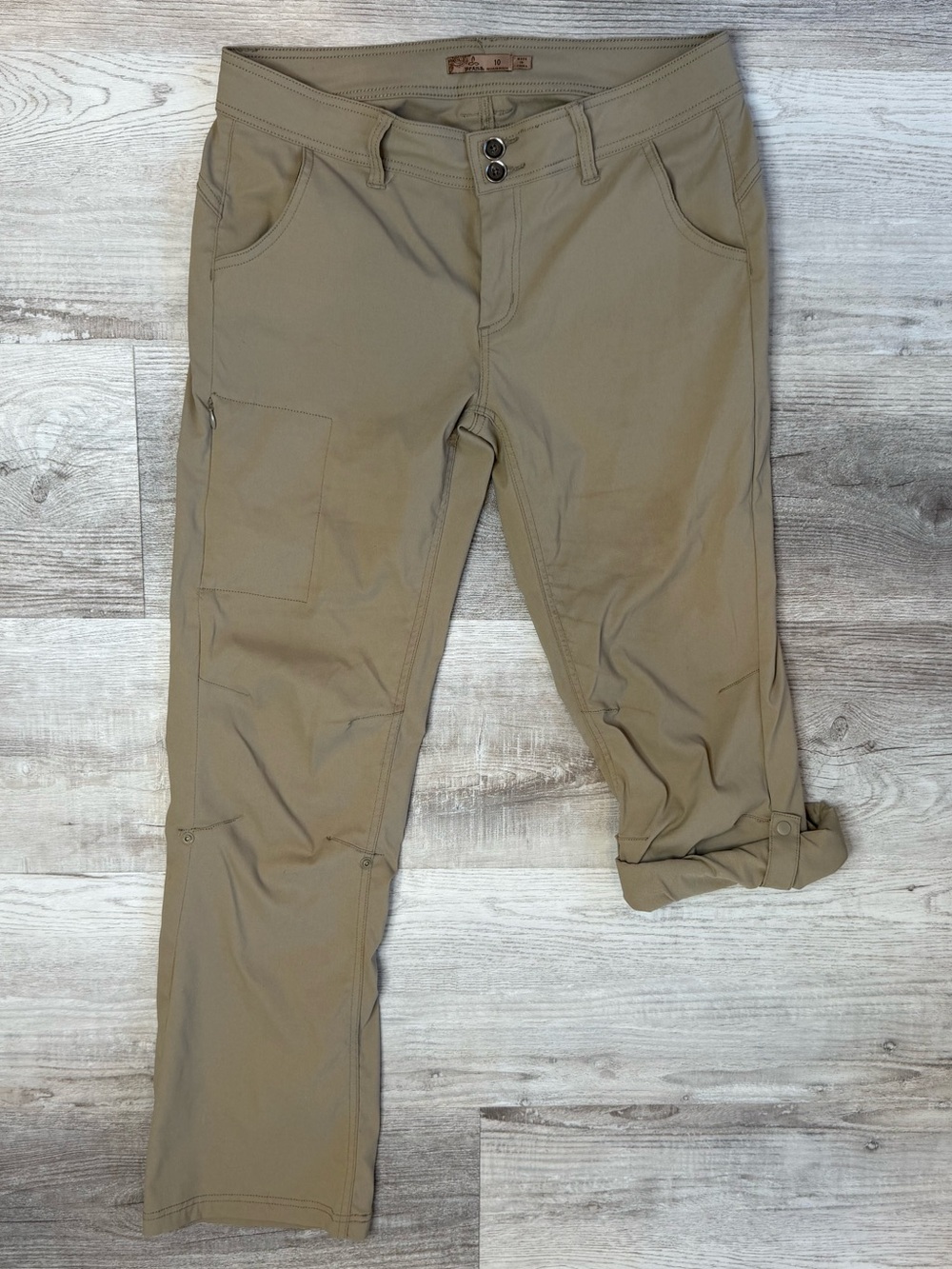 prAna Women's Halle Pants Capri Khaki Tan Womens size 10 Hiking Gorpcore